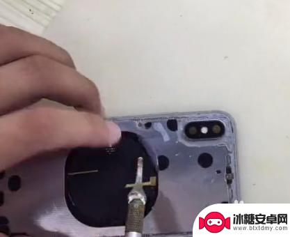 拆苹果手机后有裂纹怎么办 iPhone X 后玻璃破损更换教程