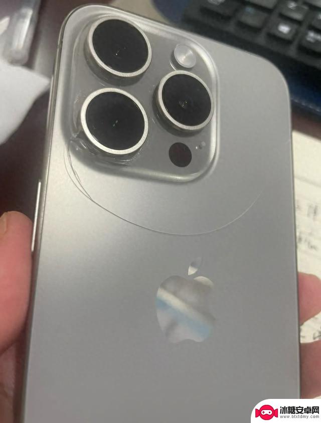 果然，iPhone 15 系列还是翻车了!