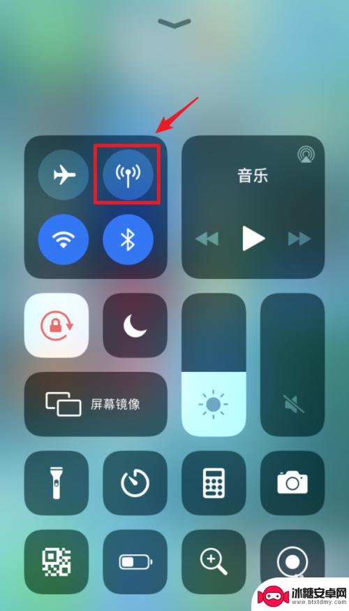 苹果手机怎么数据连 iPhone如何通过USB连接电脑上网