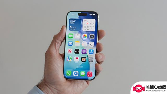 苹果发布WWDC25:全平台半透明设计统一,iOS 26表现令人失望