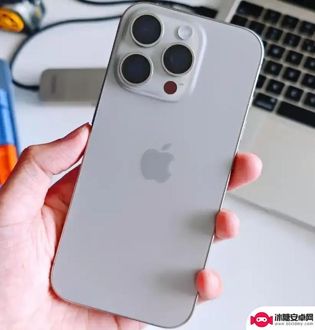 这两个理由解释为什么越来越多的人选择购买苹果手机