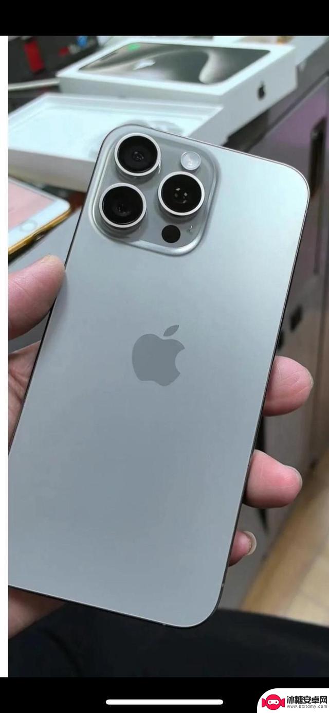 中国市场再次掀起苹果热潮!iPhone销量夺冠,背后操作高明