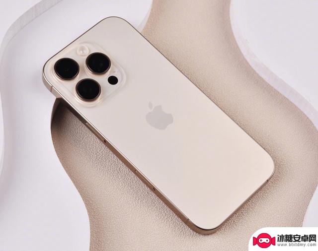购买iPhone手机时避免盲目跟风，这4款几乎“毫无瑕疵”，六年来一直是首选