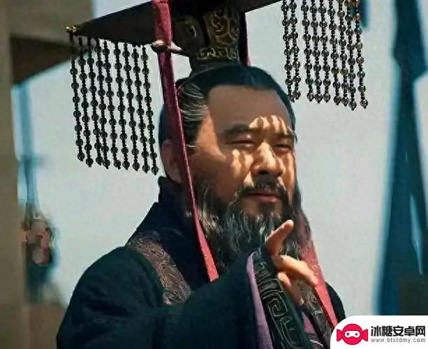 东汉末年“国贼”董卓的豪情壮志：从杀牛宴客到千匹绢的传奇逆袭！