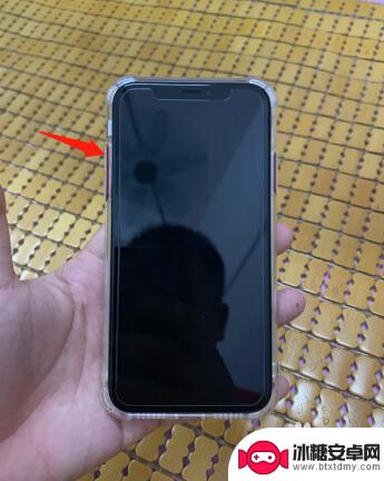 苹果手机卡机如何重启 iPhone XR出现死机情况如何强制重启