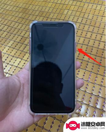 苹果手机卡机如何重启 iPhone XR出现死机情况如何强制重启