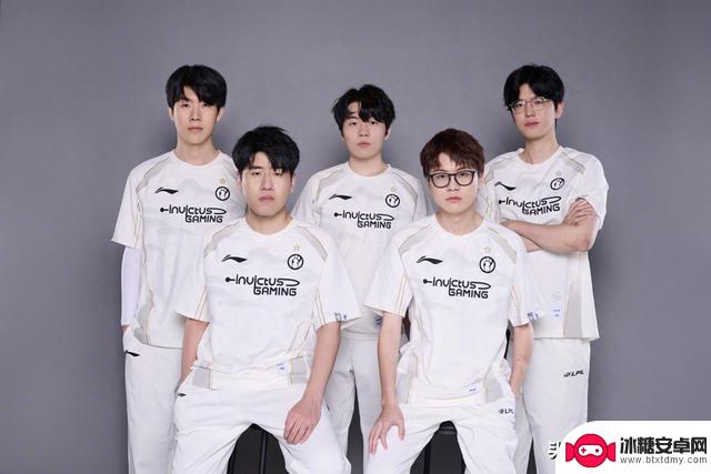 IG成功横扫EDG，晋级淘汰赛！Rooki全力拼搏，EDG遗憾失利