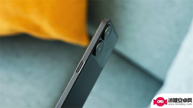 真我30手机是什么品牌 realme真我V30值得入手吗和其他手机相比如何